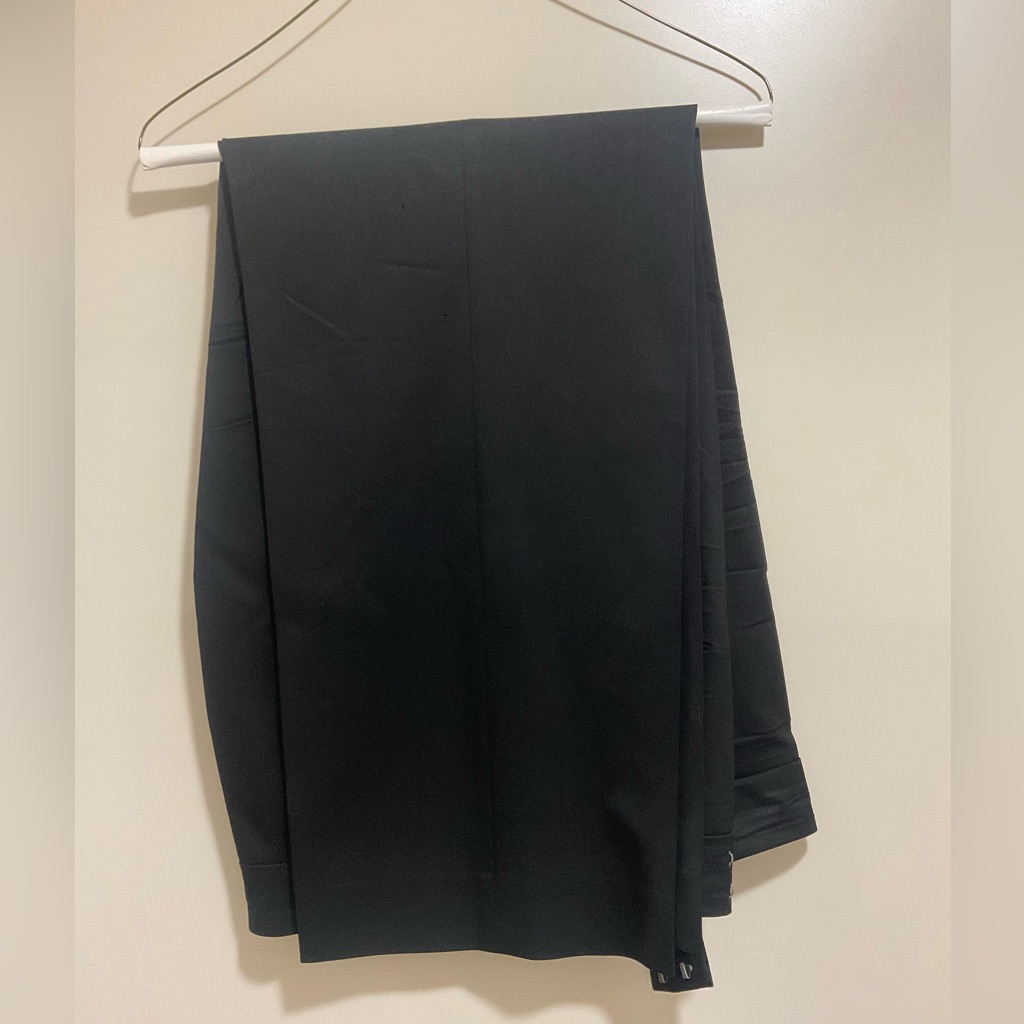 Beautiful Designer Brand Escada Black Pants In Size 46 14
